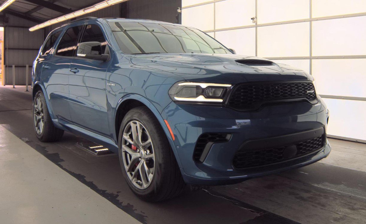 Used 2024 Dodge Durango R/T w/ Tow 'N Go Package image 2