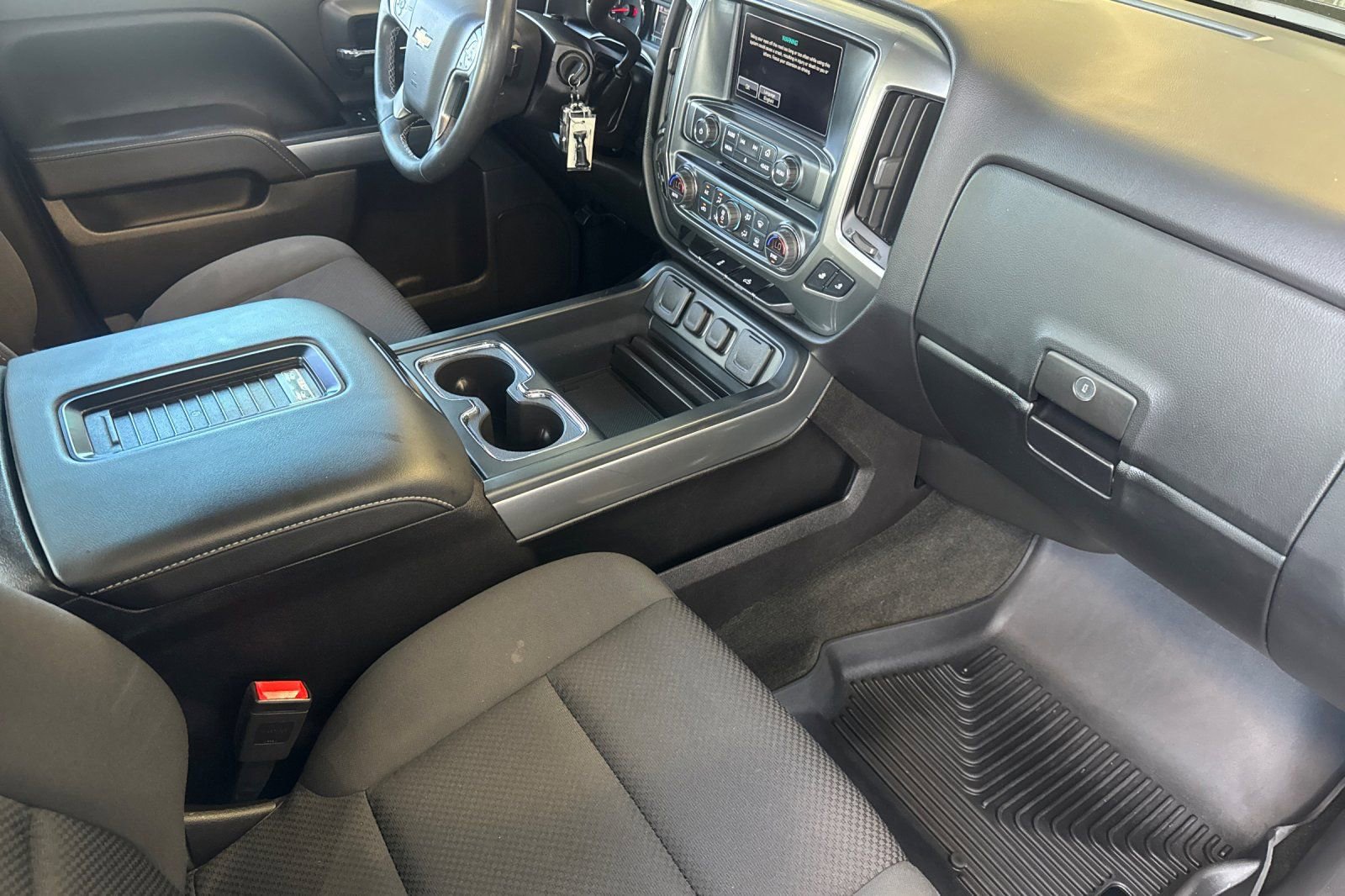Used 2017 Chevrolet Silverado 1500 LT w/ All Star Edition AWD/4WD image 18