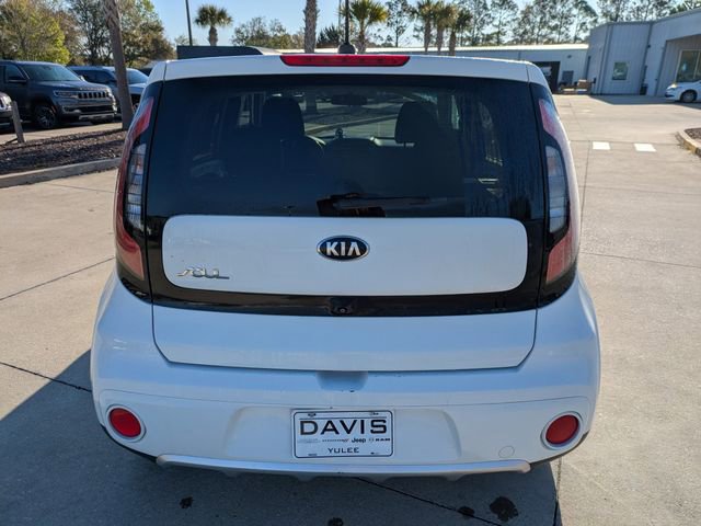 Used 2018 Kia Soul + image 5