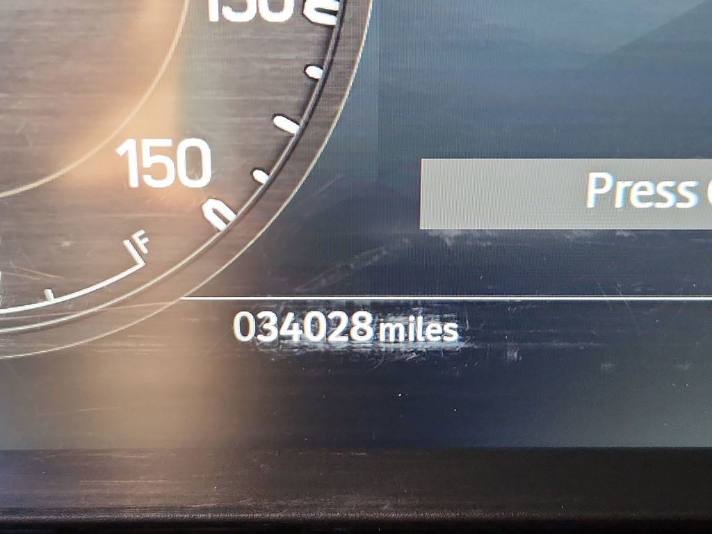 Used 2024 Land Rover Defender 110 X AWD/4WD image 19