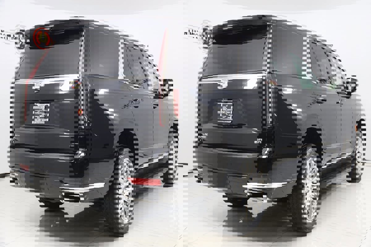 Used 2023 Cadillac Escalade Premium Luxury image 3