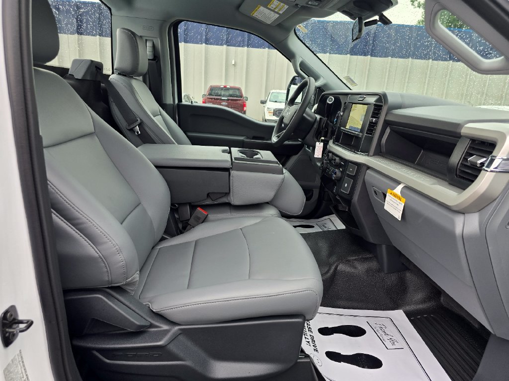 Used 2026 Ford F250 XL w/ F-250 >10K GVWR Package AWD/4WD image 13