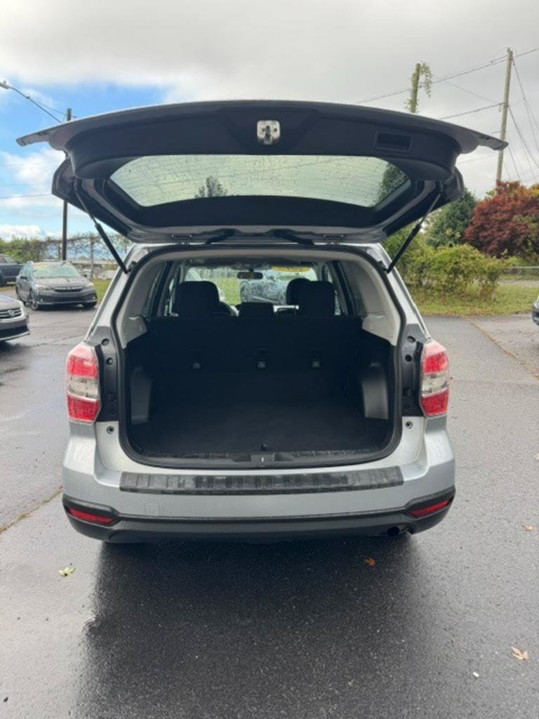Used 2015 Subaru Forester 2.5i Premium w/ All-Weather Package AWD/4WD image 16