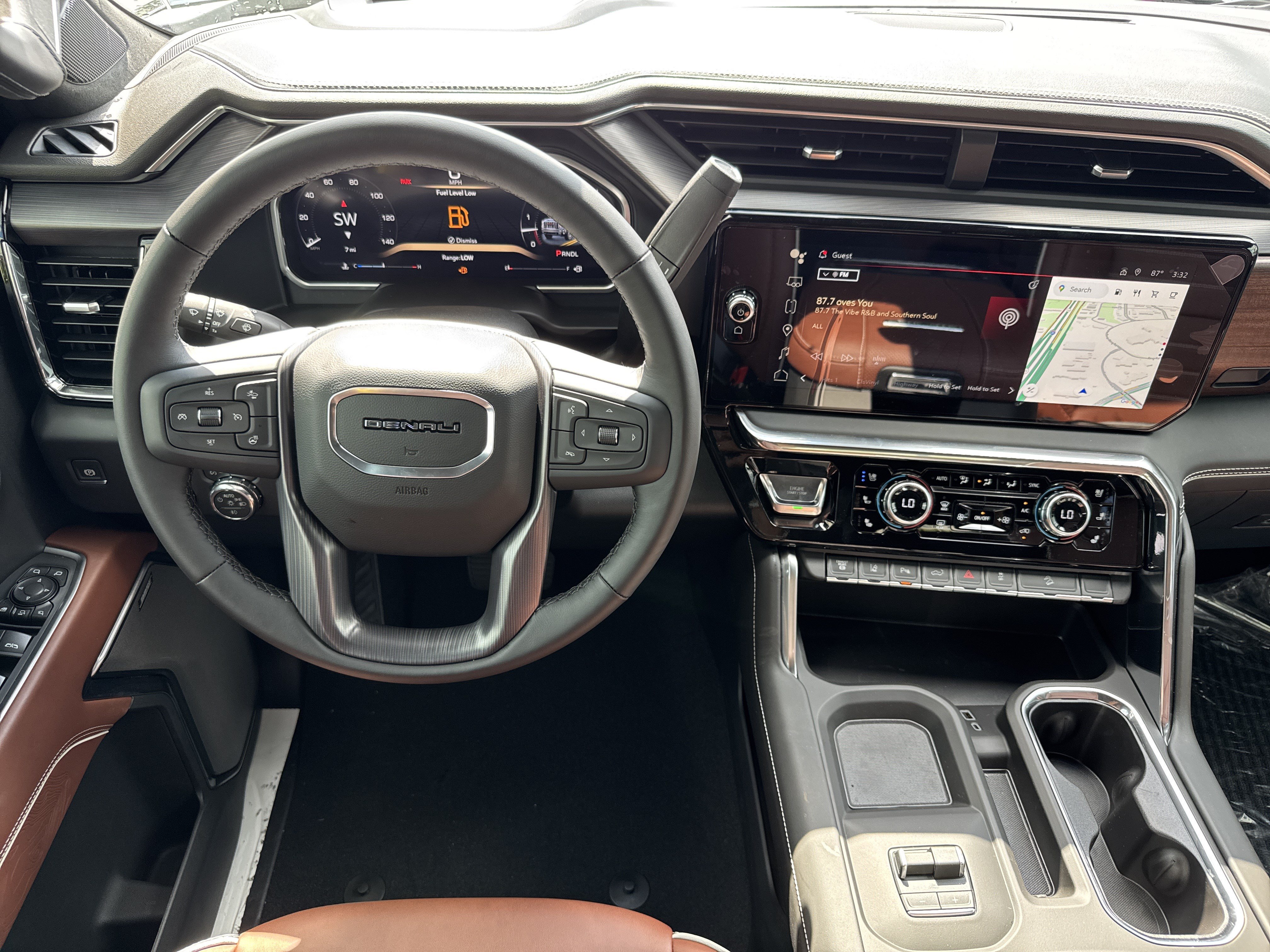 New 2026 GMC Sierra 2500 Denali Ultimate AWD/4WD image 18