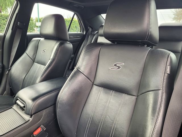 Used 2023 Chrysler 300 S image 13