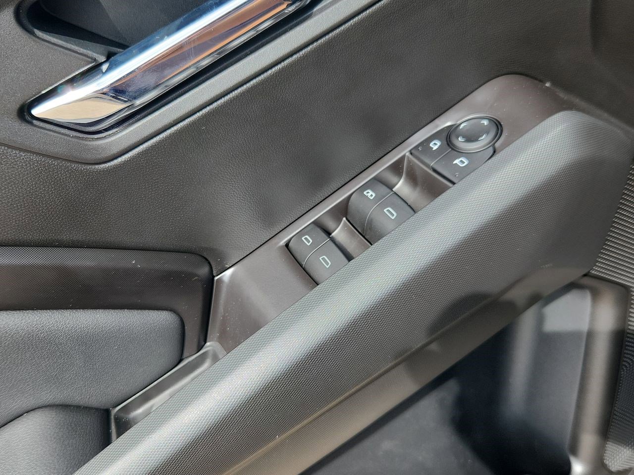 New 2025 Chevrolet Colorado LT w/ LT Convenience Package image 28