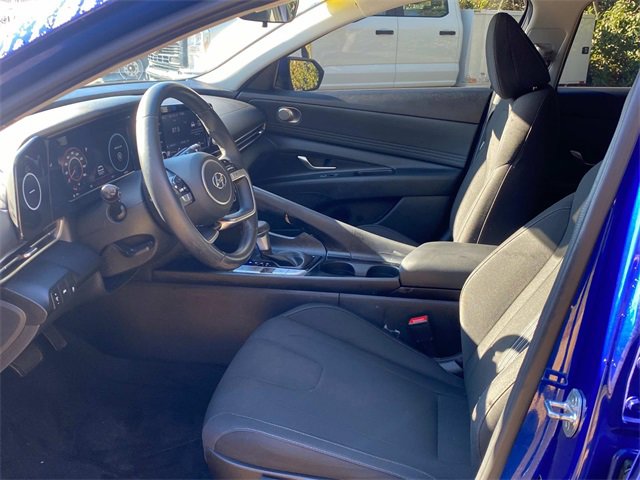 Used 2021 Hyundai Elantra SEL w/ Convenience Package image 11