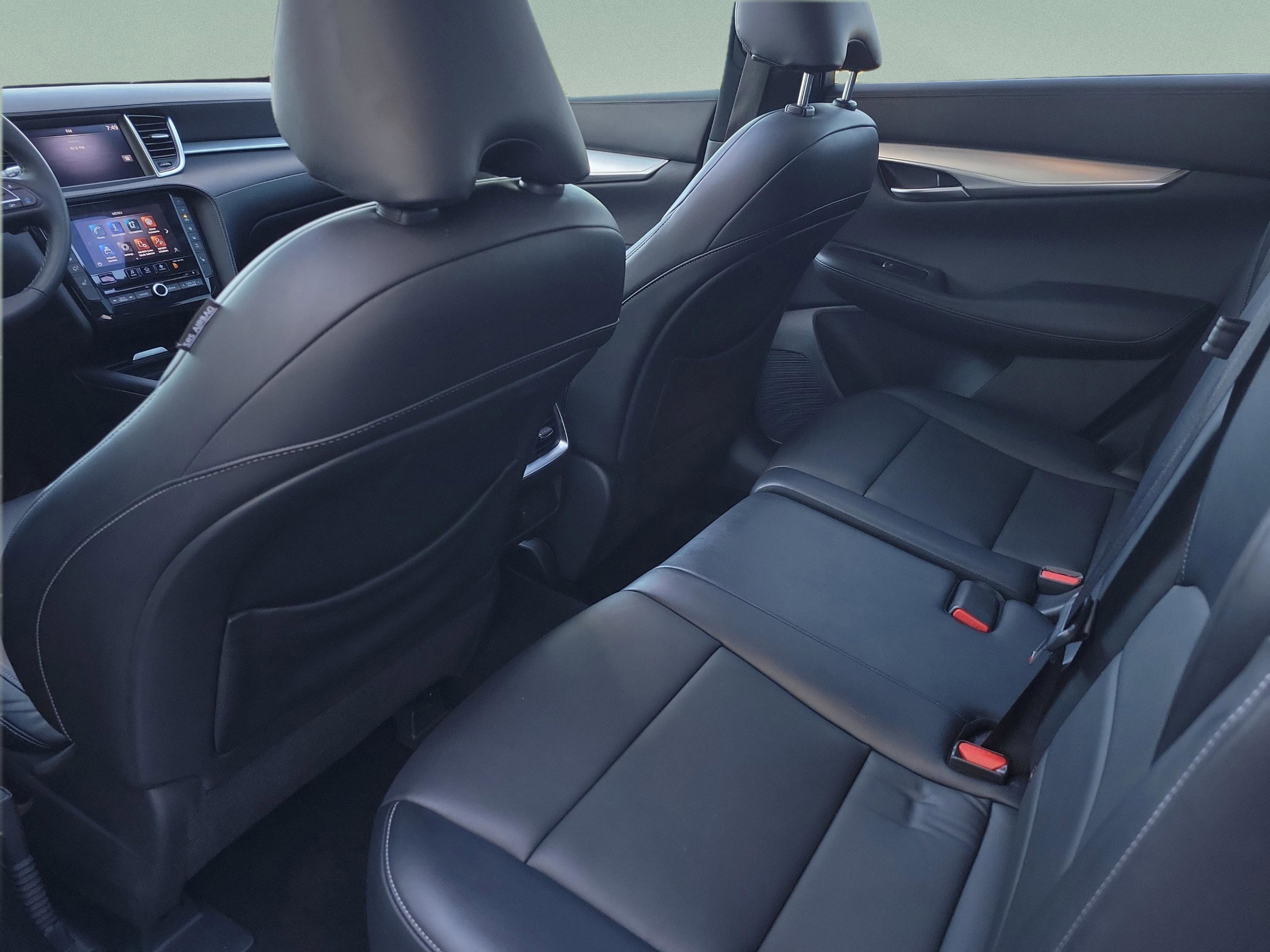 Used 2021 INFINITI QX50 Luxe w/ Appearance Package image 22