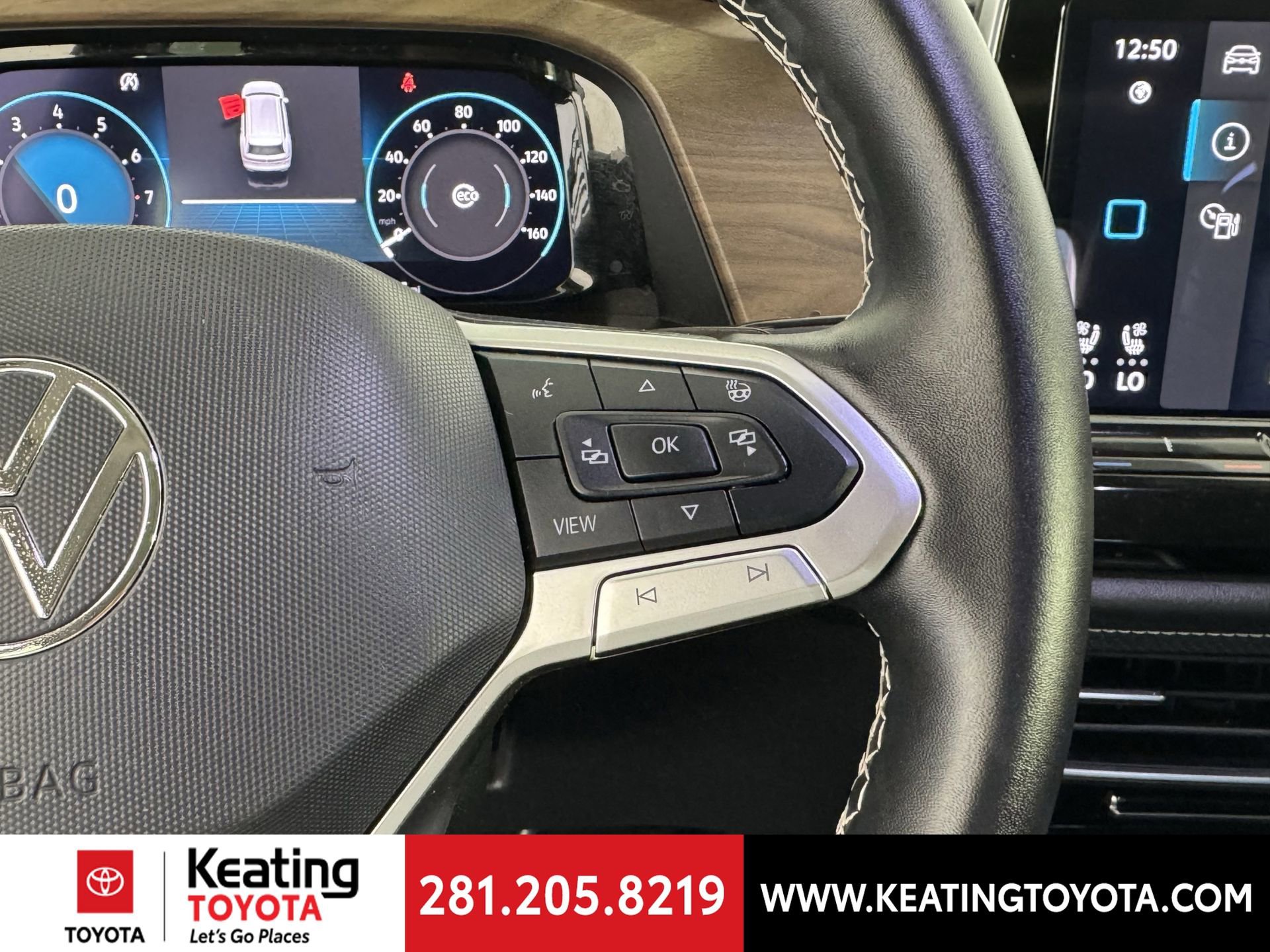 Used 2025 Volkswagen Atlas SE image 28