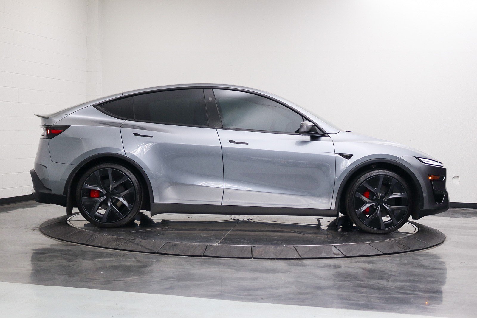 Used 2026 Tesla Model Y Performance AWD/4WD image 13