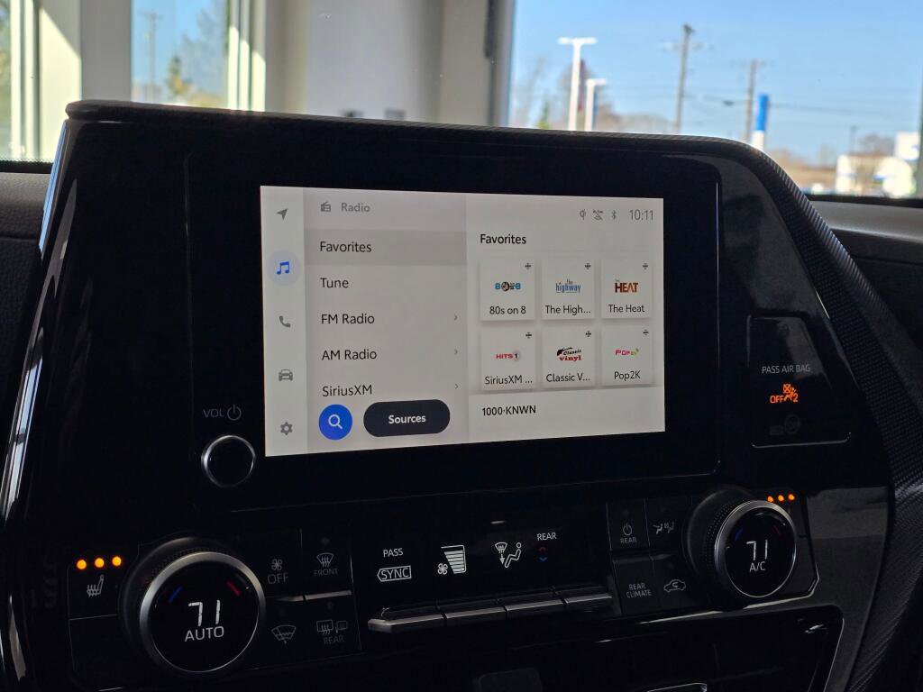 Used 2024 Toyota Highlander XSE image 29