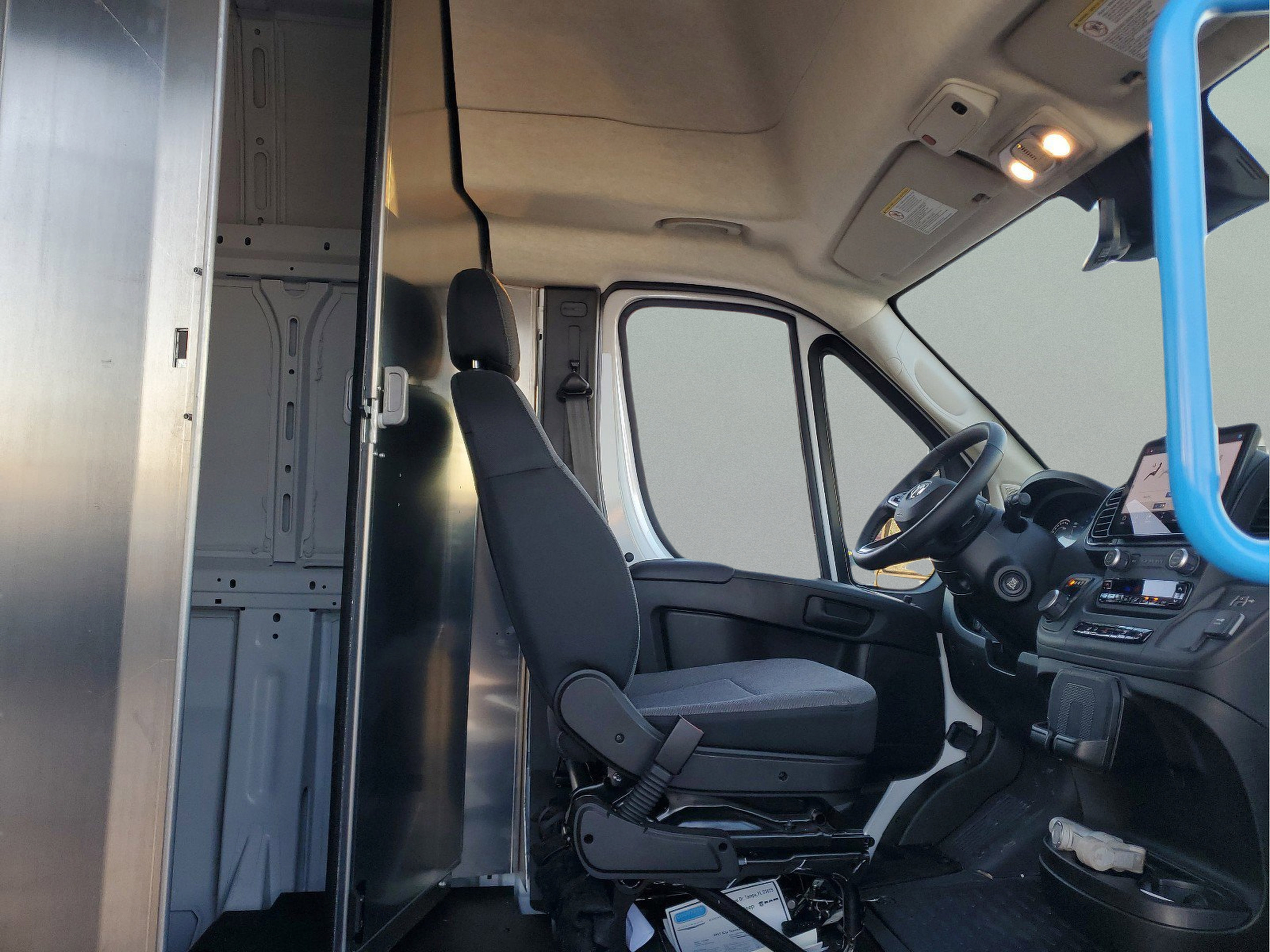 New 2025 RAM ProMaster 3500 FWD image 19