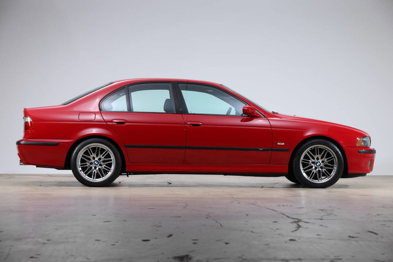 Used 2003 BMW M5 image 4