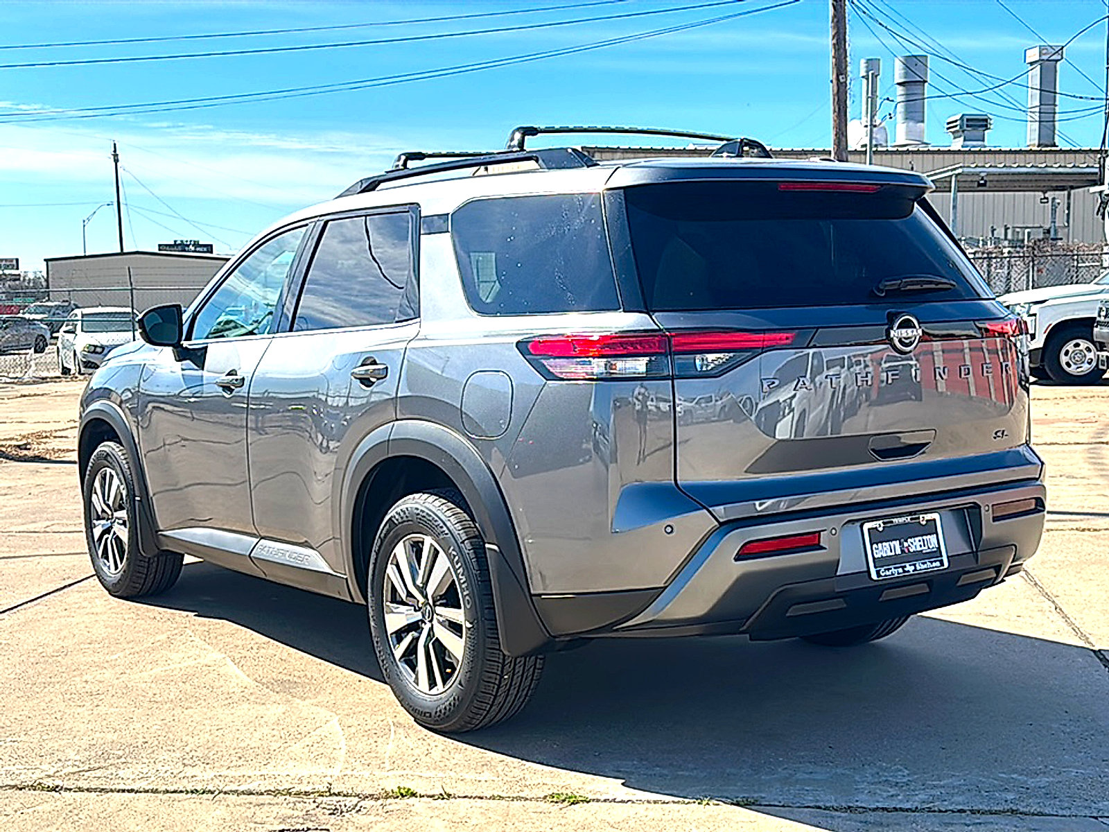 New 2026 Nissan Pathfinder SL image 6