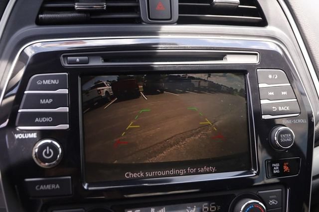 Used 2023 Nissan Maxima SV w/ Floor Mat Group FWD image 17