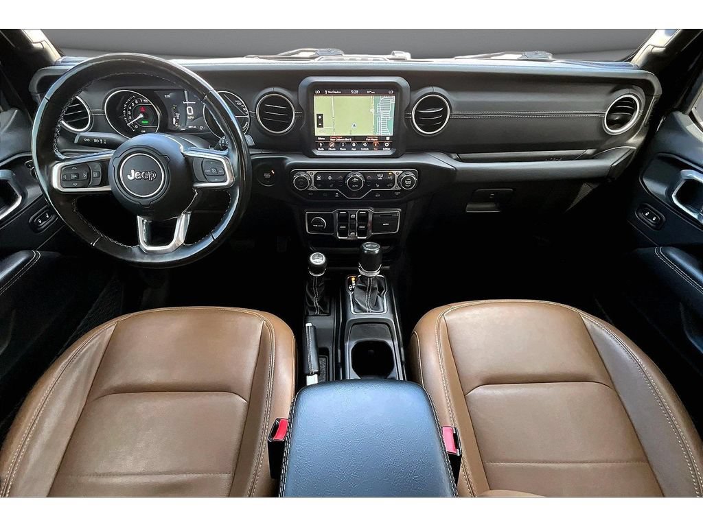 Used 2022 Jeep Wrangler Unlimited Sahara w/ Cold Weather Group AWD/4WD image 10