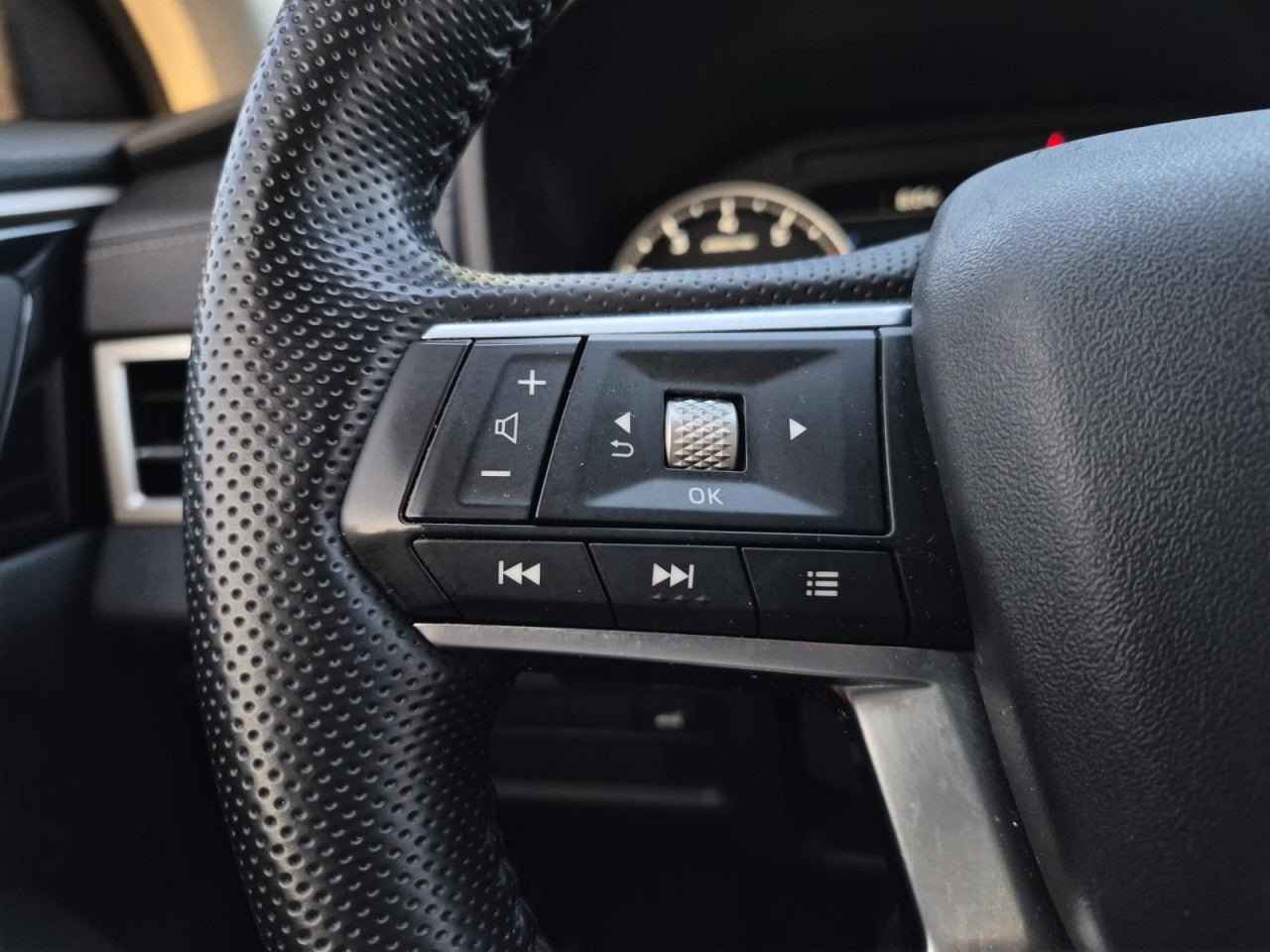 Used 2023 Mitsubishi Outlander SE AWD/4WD image 20