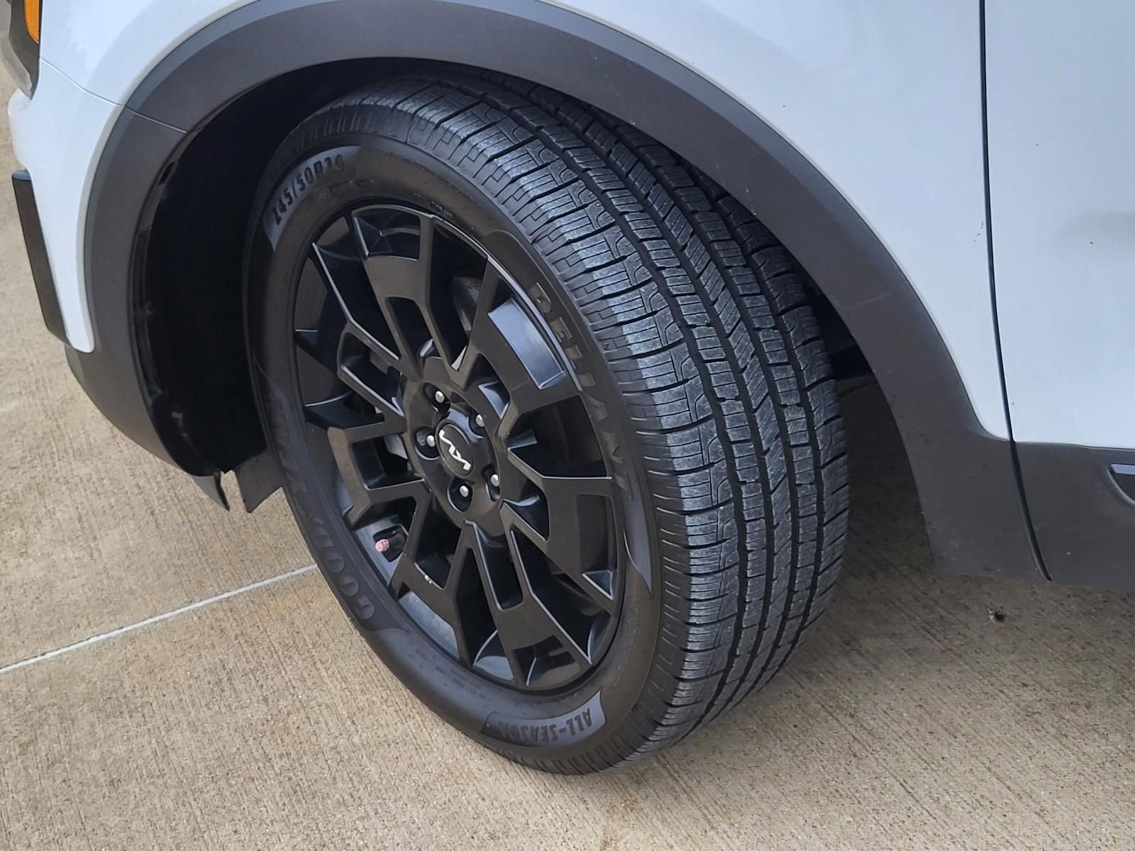 Used 2022 Kia Telluride EX w/ EX Premium Package AWD/4WD image 11