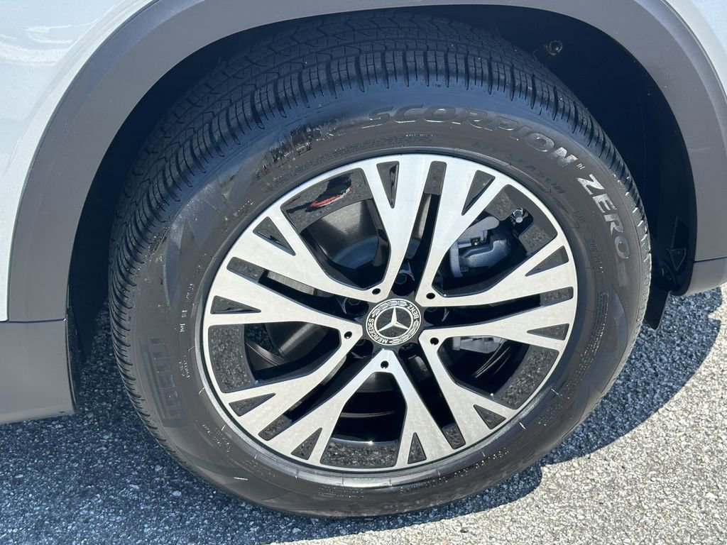 Certified 2025 Mercedes-Benz GLB 250 image 14