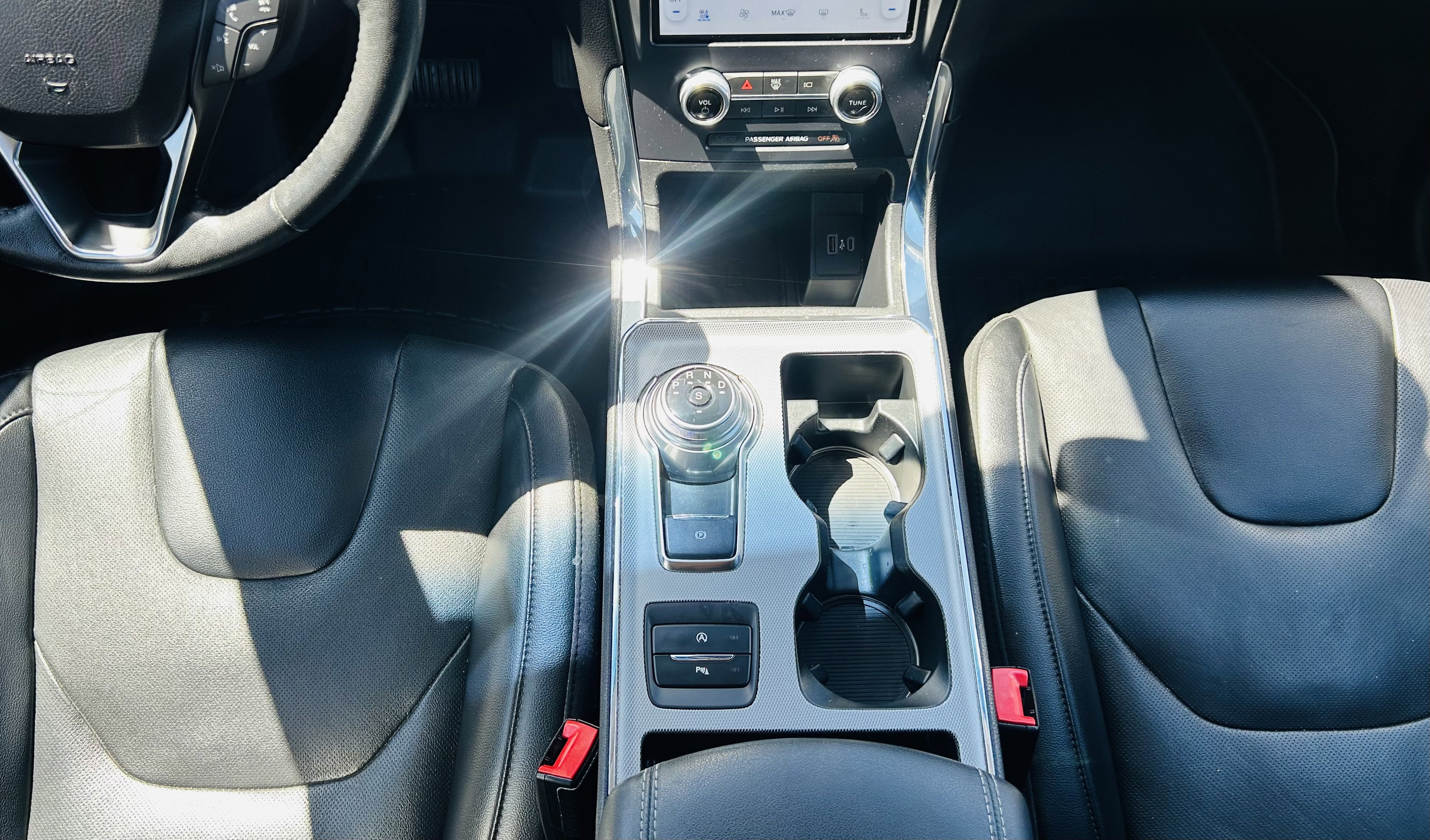 Used 2022 Ford Edge Titanium w/ Equipment Group 301A image 15