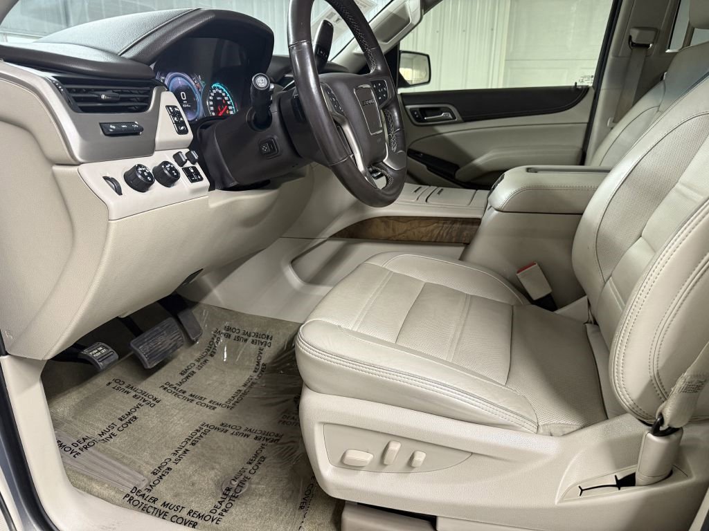 Used 2019 GMC Yukon Denali w/ Denali Ultimate Package image 8