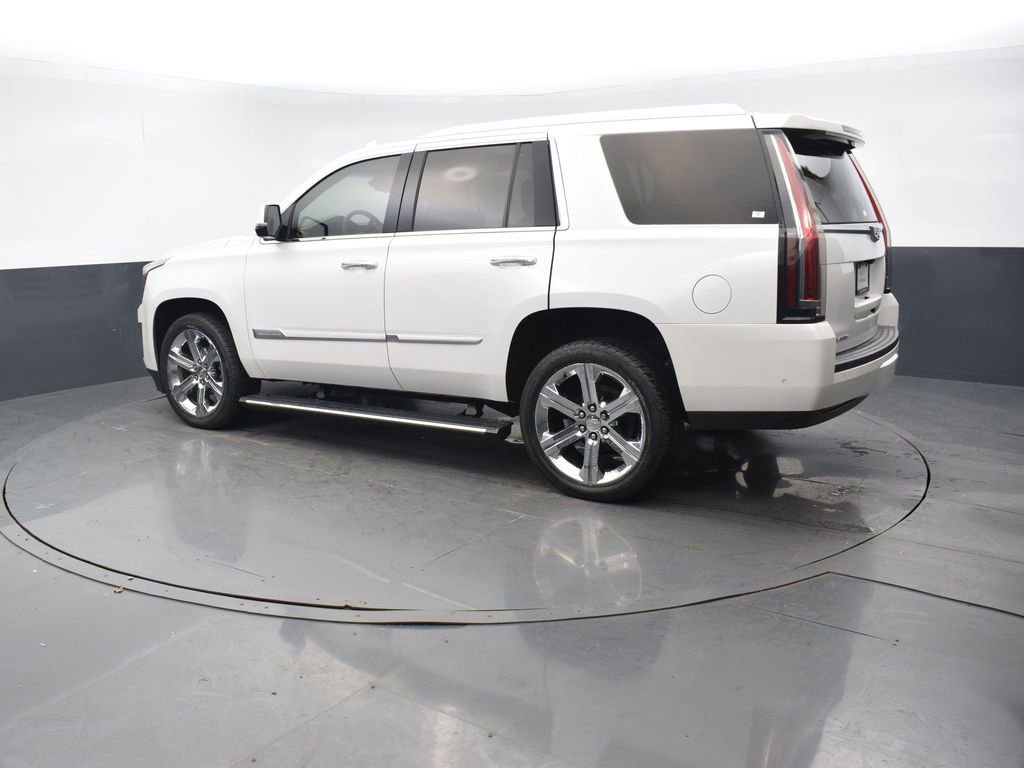 Used 2019 Cadillac Escalade Platinum image 3