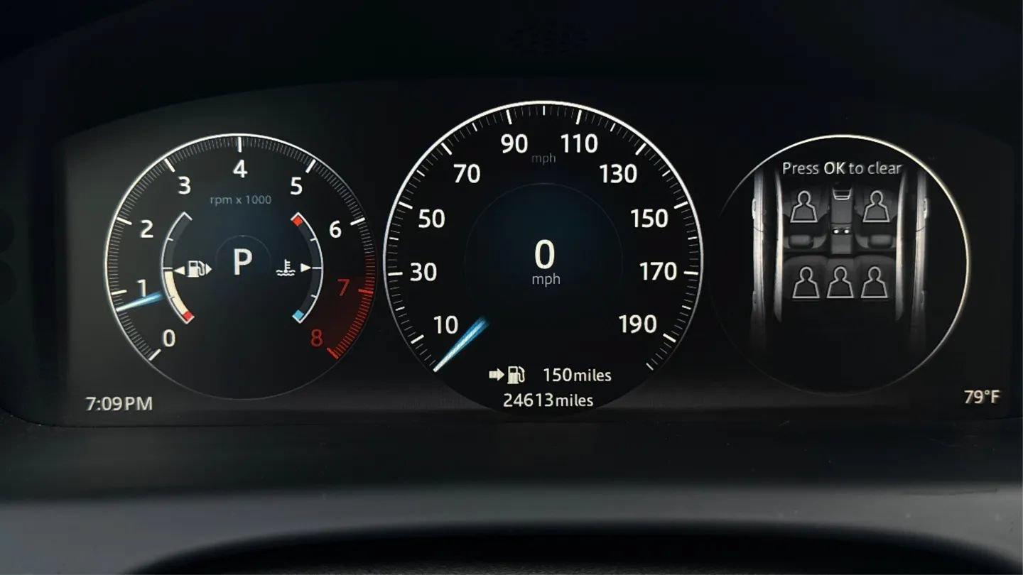 Used 2016 Jaguar XJ R-Sport RWD image 11