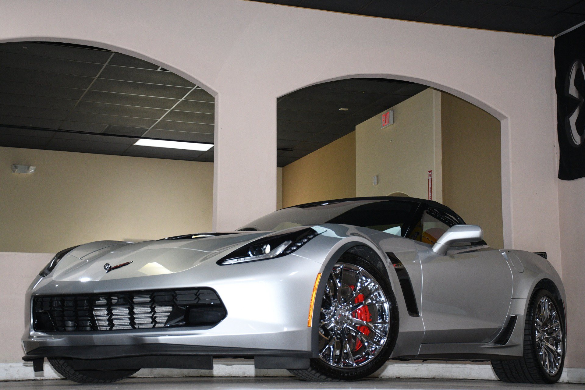 Used 2015 Chevrolet Corvette Z06 w/ 3LZ Preferred Equipment Group RWD image 84