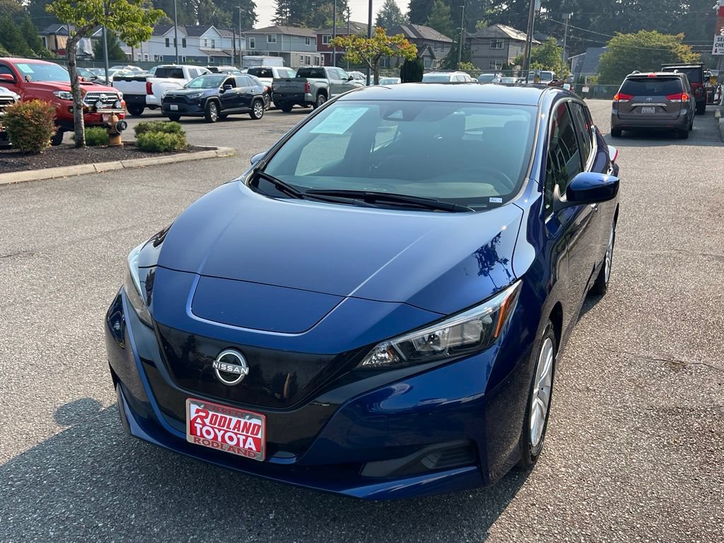 Used 2025 Nissan Leaf S FWD image 4