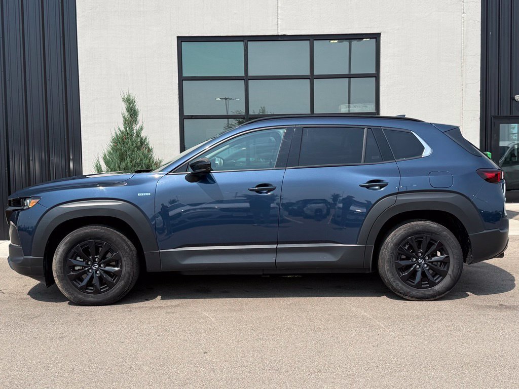 Used 2025 MAZDA CX-50 AWD 2.5 Hybrid w/ Premium Pkg image 2