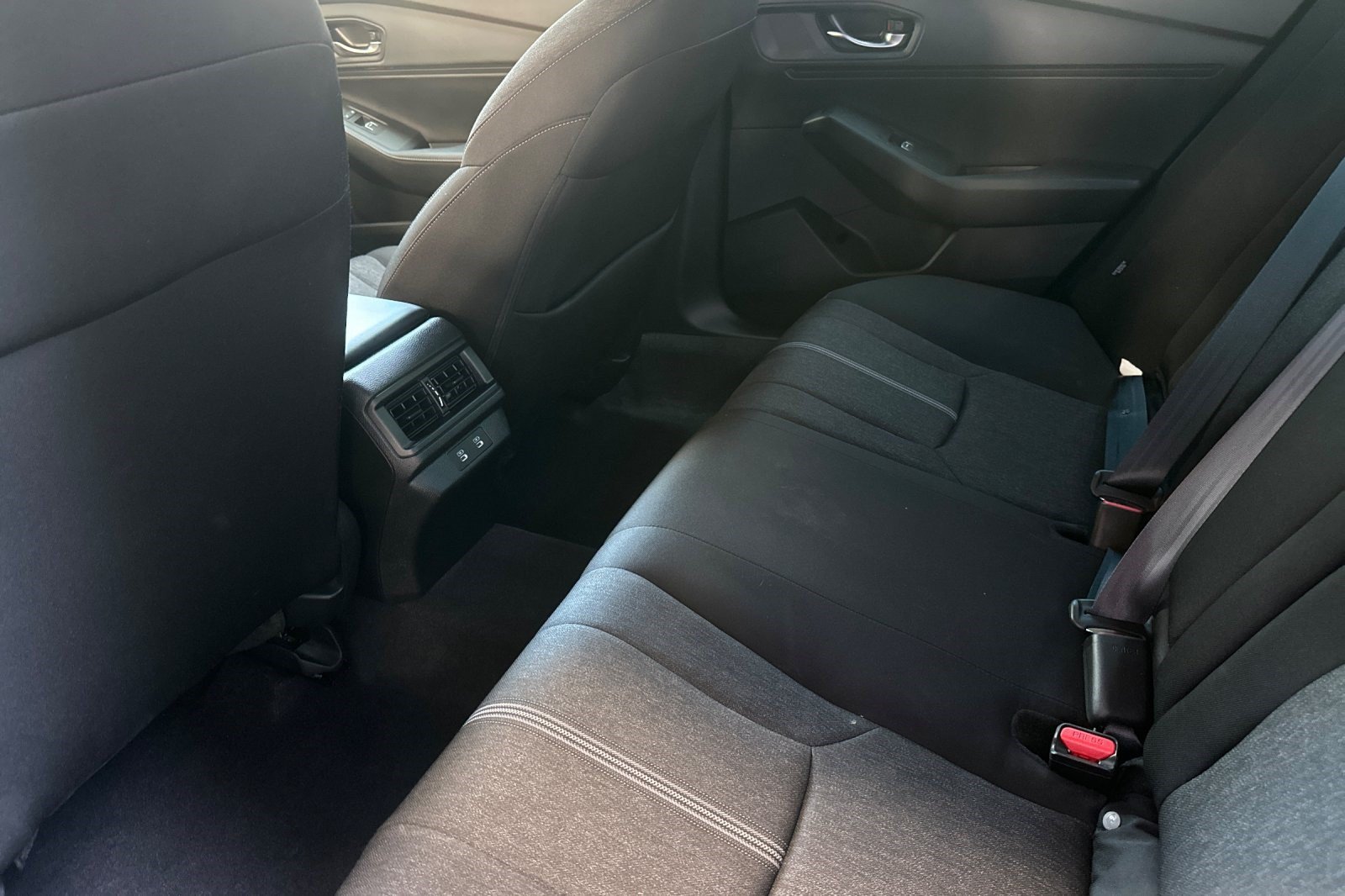 Used 2025 Honda Accord Sport image 29