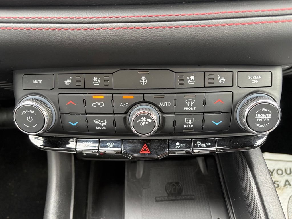 Used 2023 Dodge Durango R/T AWD/4WD image 30