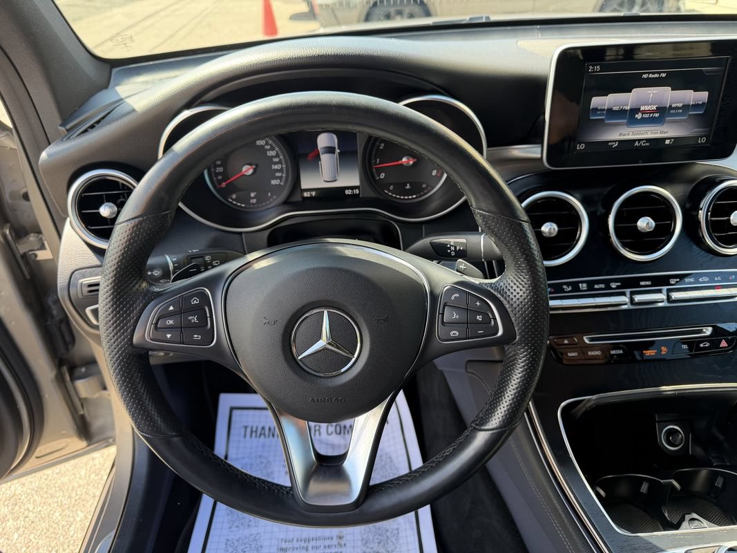 Used 2019 Mercedes-Benz GLC 300 4MATIC w/ Premium Package image 20