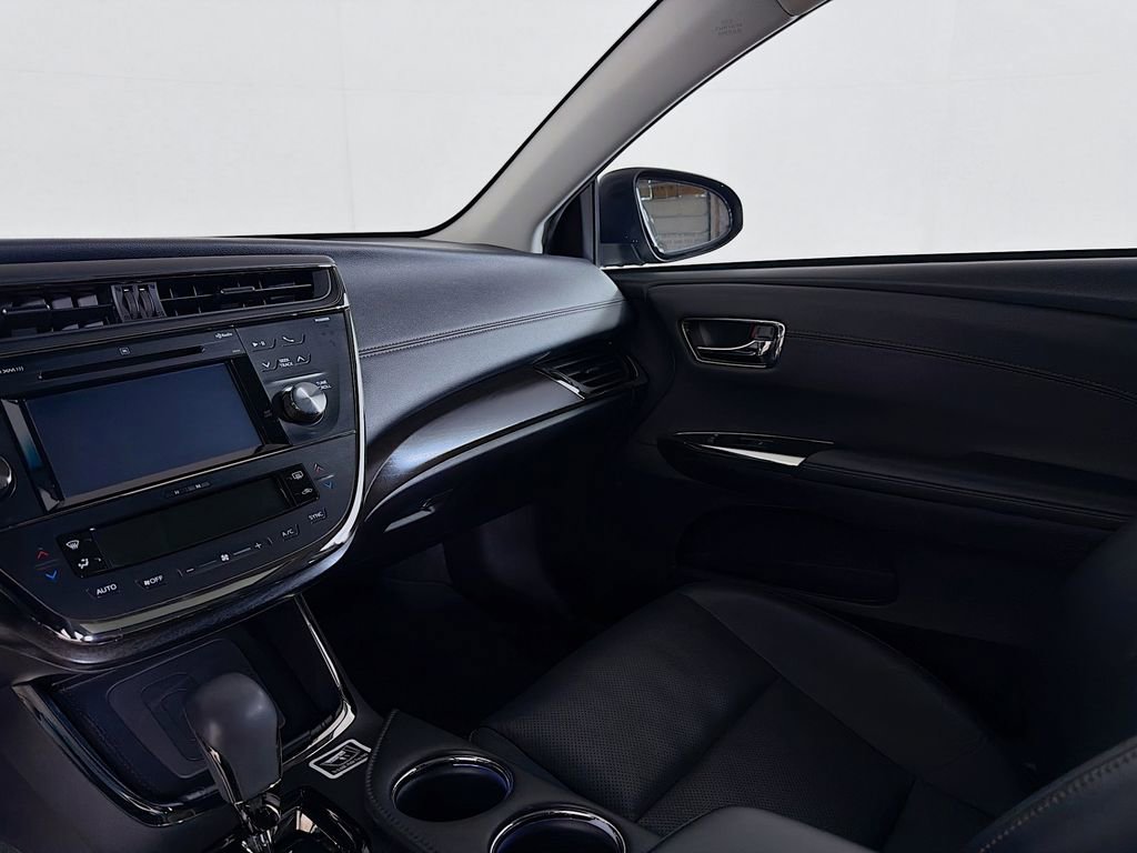 Used 2018 Toyota Avalon Limited w/ Carpet Mat Package FWD image 22