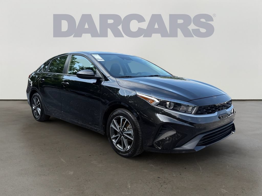 Certified 2024 Kia Forte LXS FWD image 1