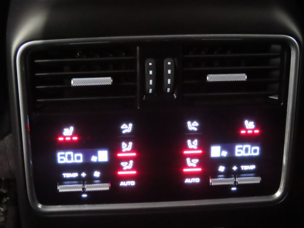 Certified 2022 Porsche Cayenne Turbo GT AWD/4WD image 32