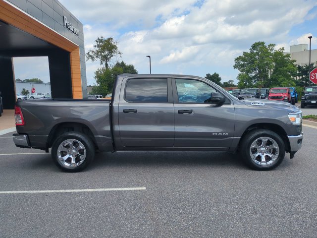 Used 2023 RAM 1500 Big Horn AWD/4WD image 3