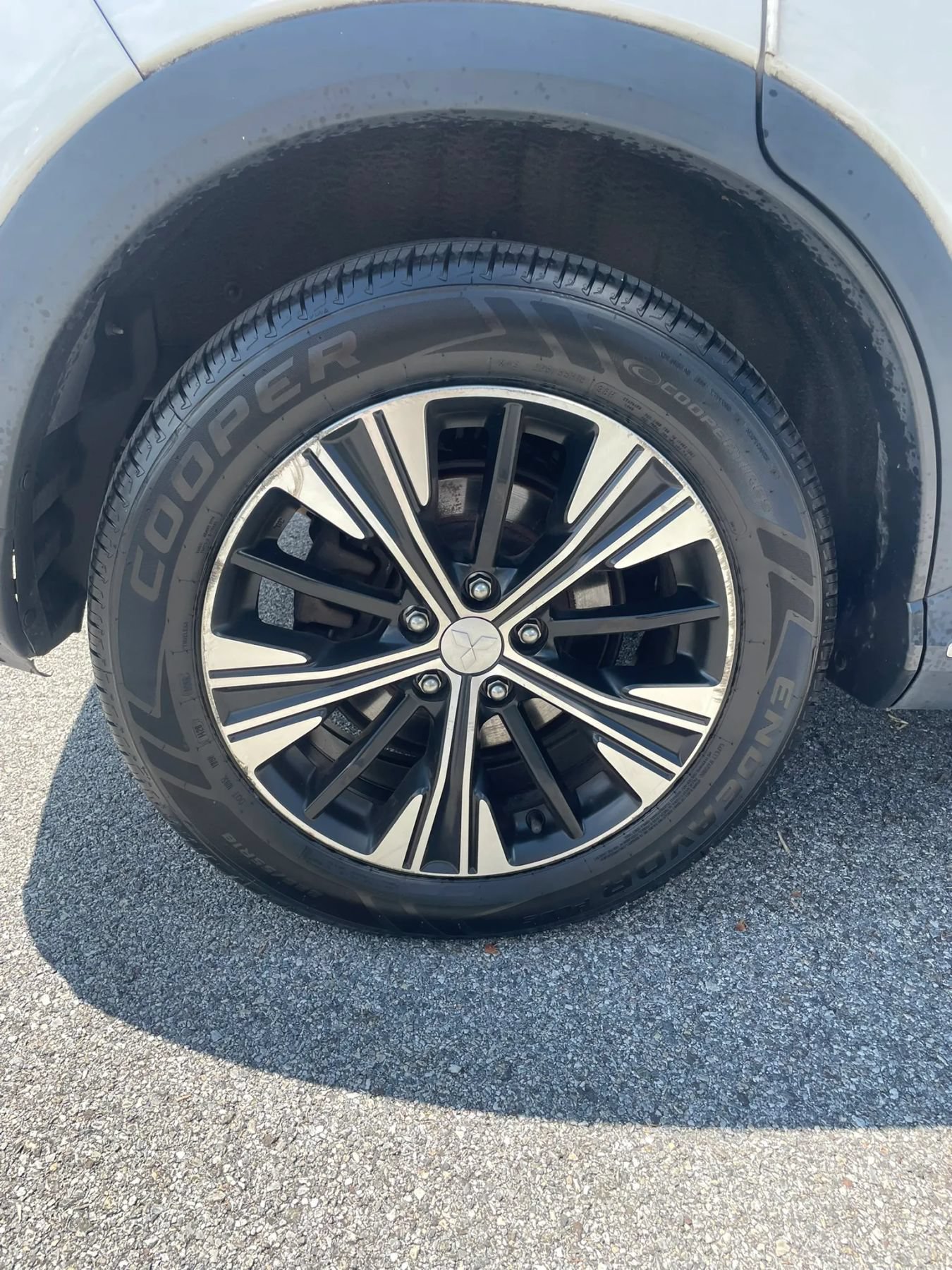 Used 2018 Mitsubishi Eclipse Cross SEL AWD/4WD image 29