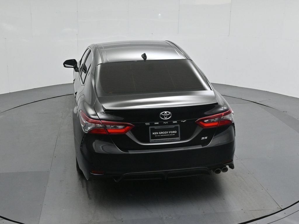 Used 2022 Toyota Camry SE FWD image 40