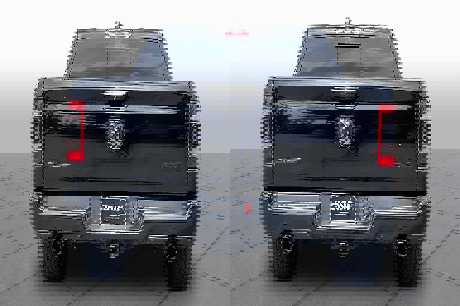 Used 2024 RAM 1500 Laramie AWD/4WD image 5