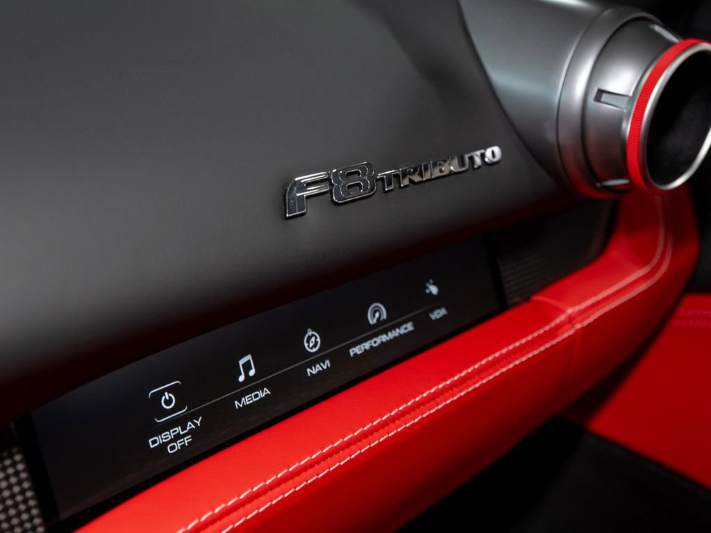 Certified 2022 Ferrari F8 Tributo RWD image 33