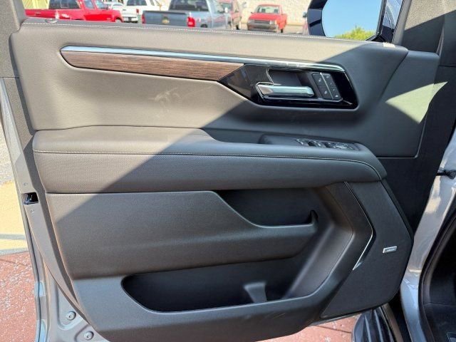 New 2025 Chevrolet Tahoe Premier image 8