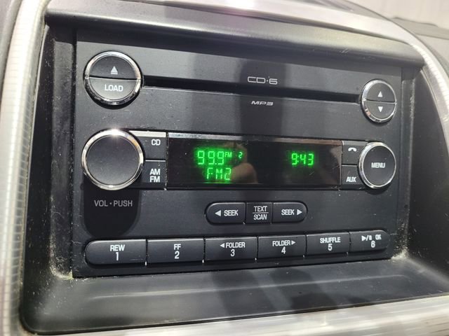 Used 2010 Ford Edge SEL image 28