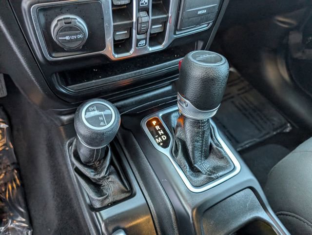 Used 2021 Jeep Gladiator Sport image 20