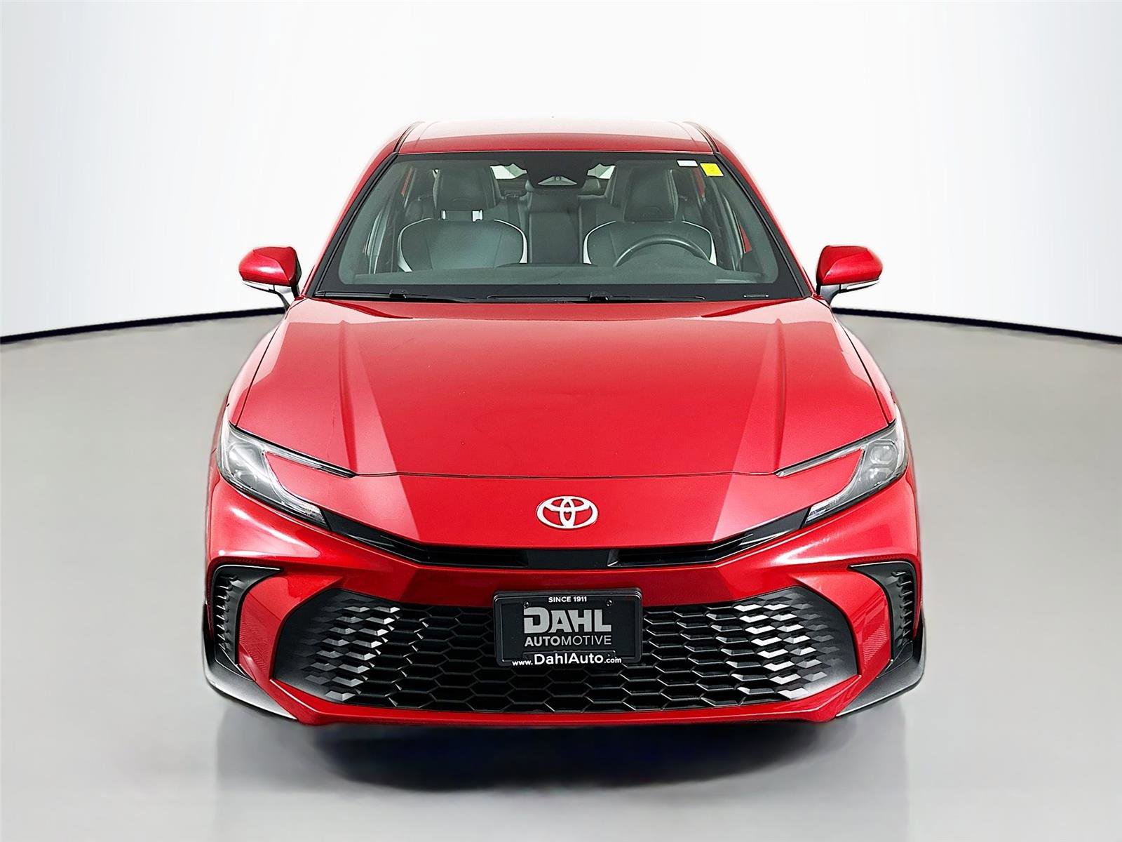 Certified 2025 Toyota Camry SE image 3