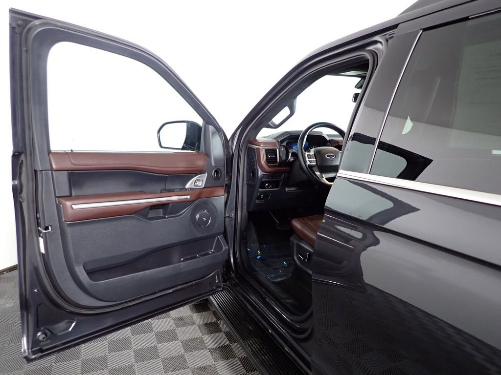 Used 2024 Ford Expedition Max Limited image 21