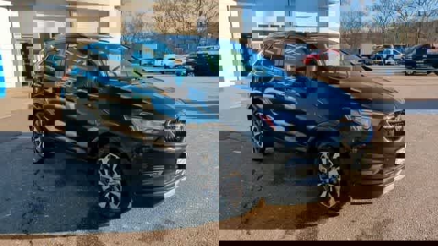 Certified 2022 Buick Encore Preferred w/ Safety Package image 2