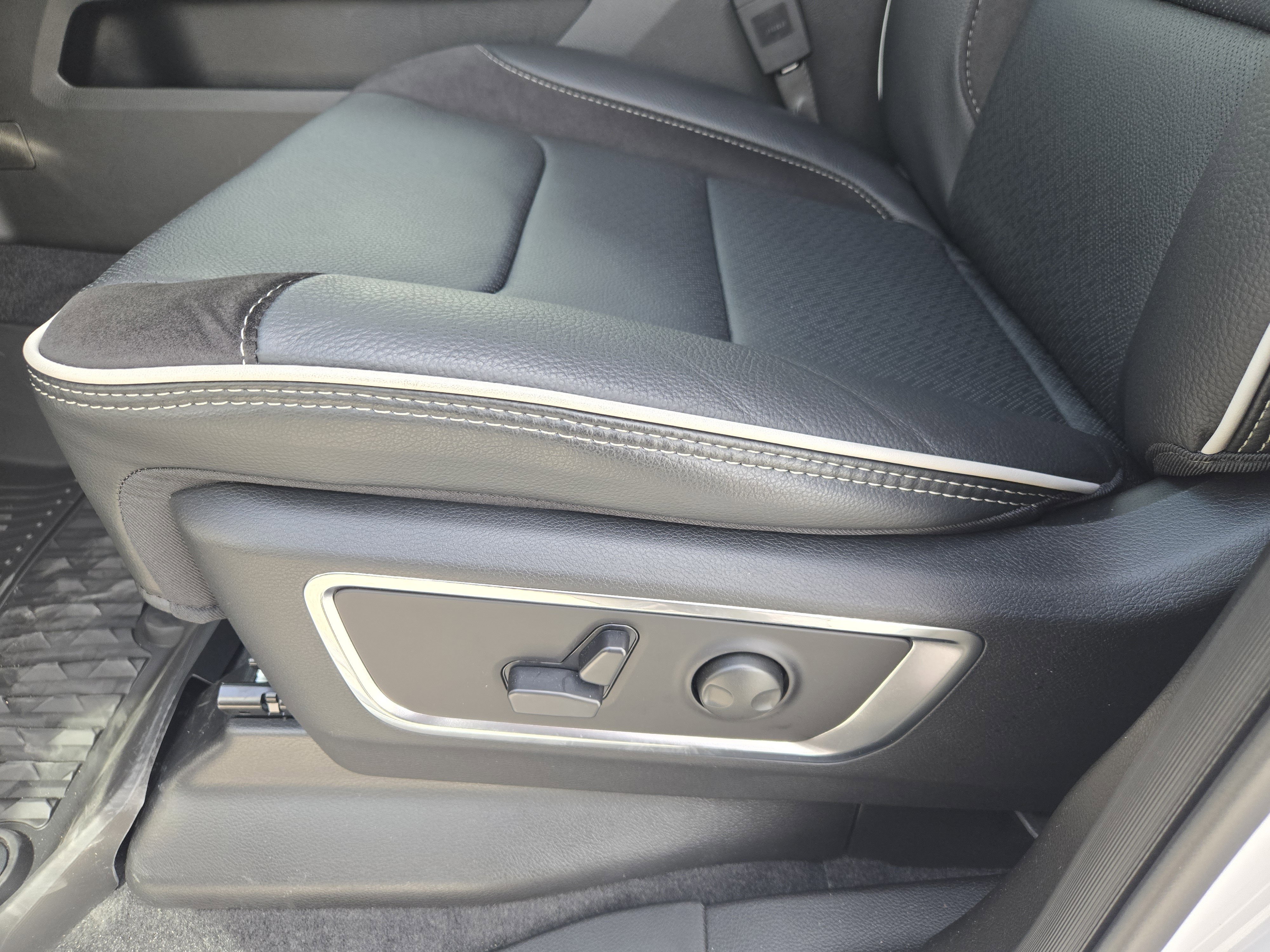 New 2026 RAM 1500 Laramie image 19