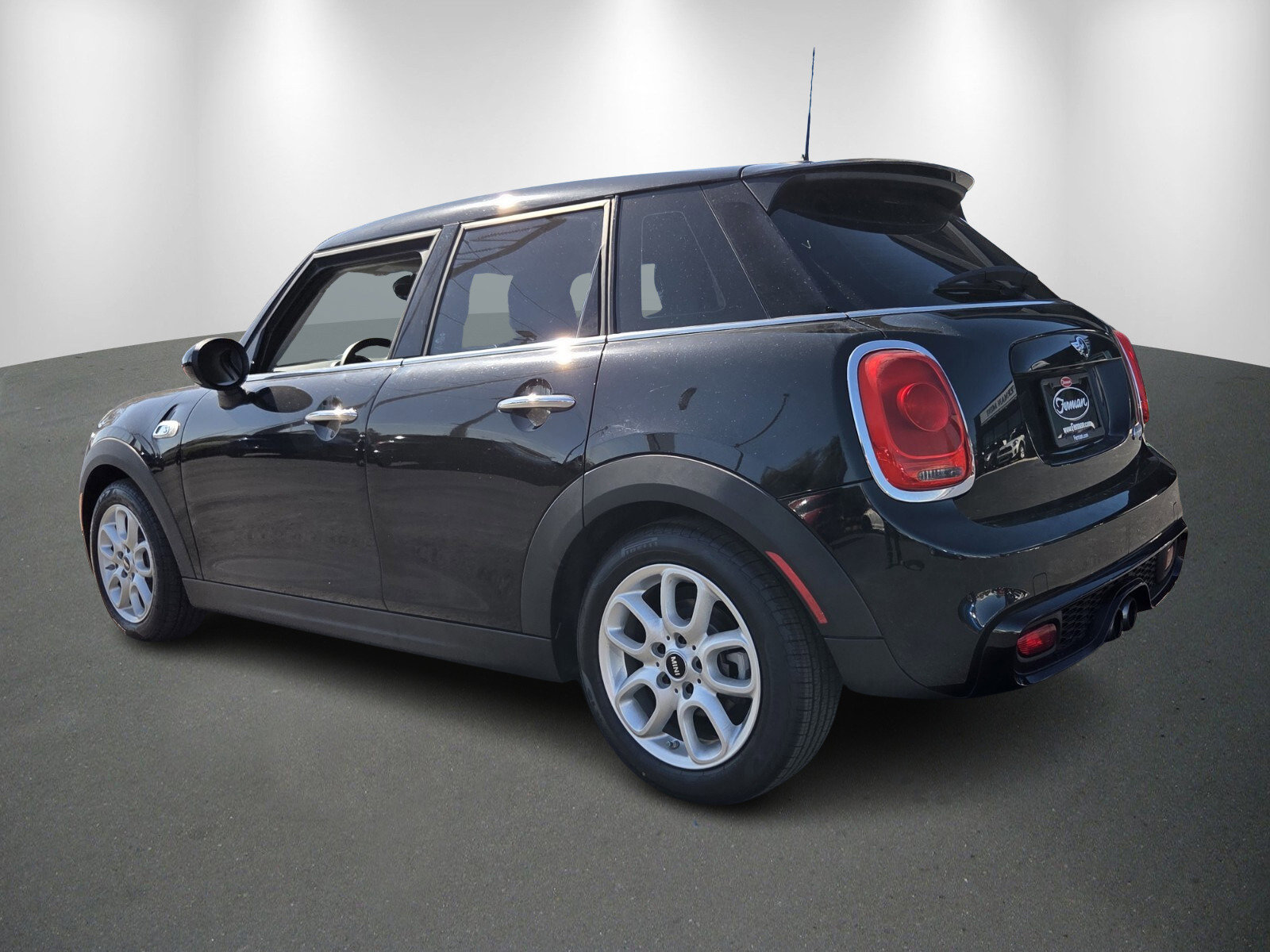 Used 2015 MINI Cooper S image 5