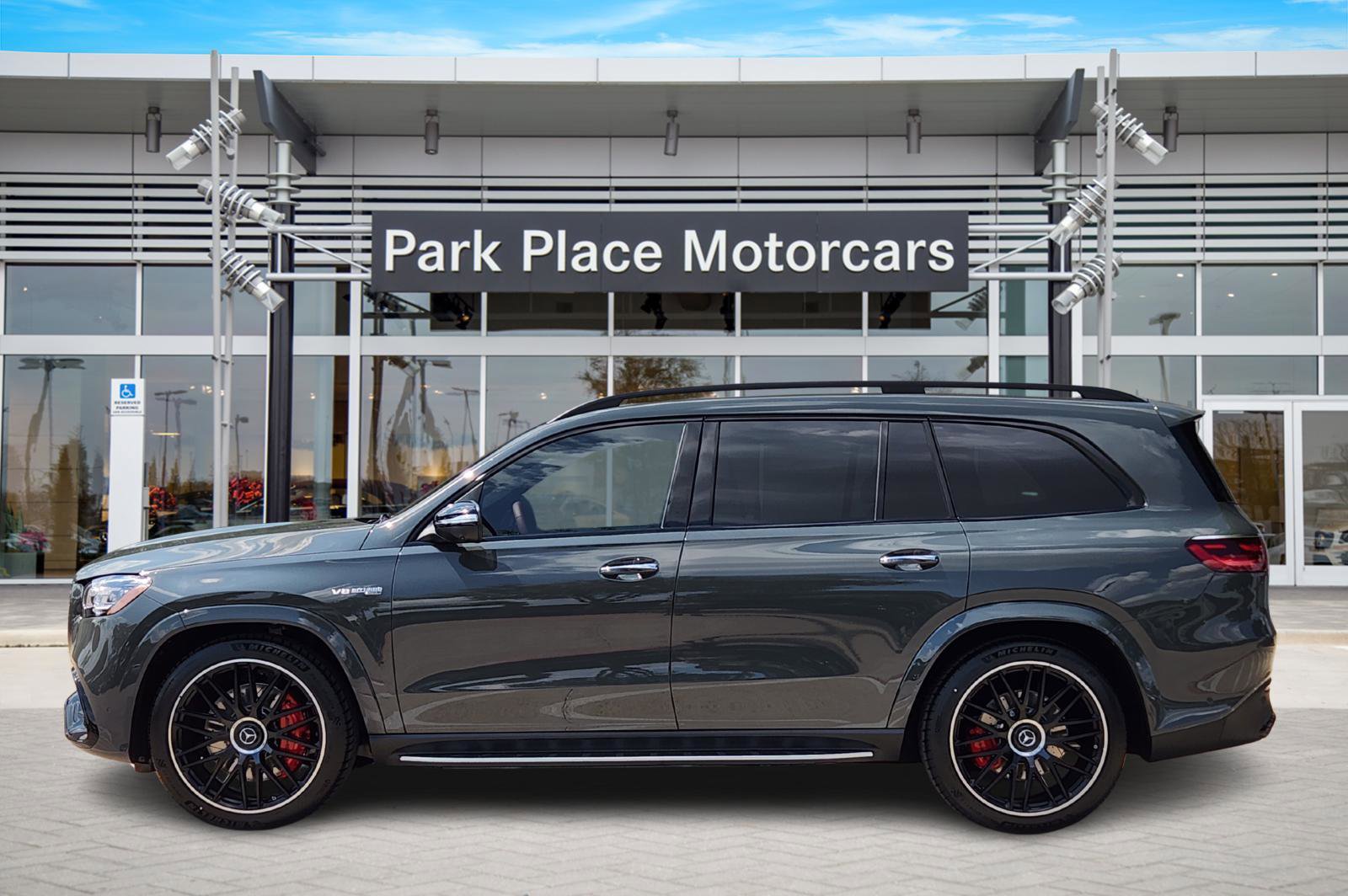 New 2026 Mercedes-Benz GLS 63 AMG 4MATIC image 3